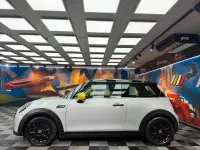 Usata Mini Cooper SE 75 kW (102 CV) 2022 Argento Utilitaria