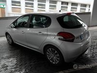 Usata Peugeot 208 2016 Grigio Utilitaria