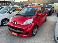 Usata Peugeot 107 68 CV (50 kW) 2012 Rosso Utilitaria