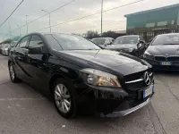 Usata Mercedes A180 109 CV (80 kW) 2017 Nero Utilitaria