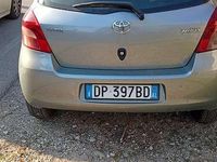 Usata Toyota Yaris Sol 87 CV (63 kW) 2008 Argento Utilitaria