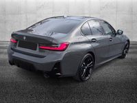 Usata BMW 330 M Sport 245 CV (180 kW) 2024 Grigio metallizzato Berlina