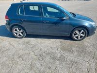 Usata VW Golf VI 105 CV (77 kW) 2010 Blu Utilitaria