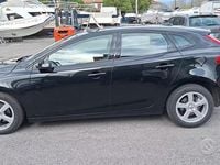 Usata Volvo V40 Kinetic 120 CV (88 kW) 2016 Nero Berlina