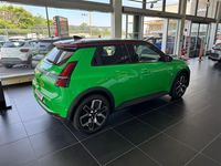 Nuova Renault 5 E-Tech Komfort 11 kW (15 CV) 2025 Verde chiaro