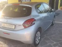 Usata Peugeot 208 82 CV (60 kW) 2017 Argento Utilitaria