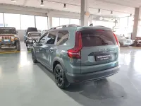 Usata Dacia Jogger Extreme 101 CV (74 kW) 2024 Verde Monovolume