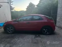 Usata Honda Civic 83 CV (61 kW) 2006 Rosso Berlina