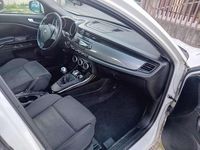 Usata Alfa Romeo Giulietta Distinctive 105 CV (77 kW) 2011 Bianco Utilitaria