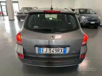 Usata Renault Clio GrandTour Dynamique 103 CV (75 kW) 2011 Grigio Station wagon