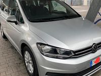 Usata VW Touran Comfortline 150 CV (110 kW) 2021 Grigio Monovolume