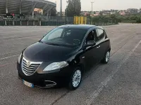 Usata Lancia Ypsilon 69 CV (50 kW) 2015 Nero Utilitaria