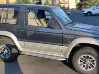 Usata Mitsubishi Pajero Top 95 CV (69 kW) 1992 Grigio SUV