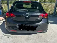 Usata Opel Astra 110 CV (80 kW) 2010 Nero Berlina