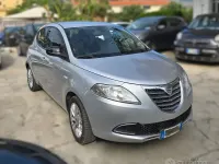 Usata Lancia Ypsilon 69 CV (50 kW) 2014 Grigio Utilitaria