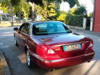 Usata Jaguar XJ 238 CV (175 kW) 2003 Rosso Berlina
