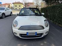 Usata Mini Cooper Cabriolet 111 CV (81 kW) 2012 Beige Cabrio
