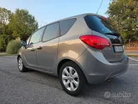 Usata Opel Meriva Enjoy 120 CV (88 kW) 2010 Grigio Monovolume