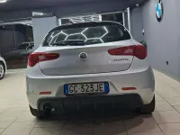 Usata Alfa Romeo Giulietta Ti 120 CV (88 kW) 2020 Argento Utilitaria