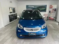 Usata Smart ForFour Passion 90 CV (66 kW) 2017 Blu Utilitaria