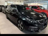 Usata Peugeot 308 GT-line 120 CV (88 kW) 2017 Berlina