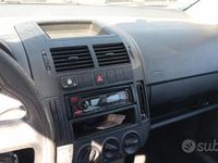 Usata VW Polo 54 CV (39 kW) 2006 Grigio Utilitaria