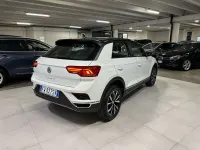 Usata VW T-Roc Business 150 CV (110 kW) 2019 Bianco SUV