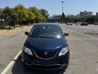 Usata Lancia Ypsilon Gold 95 CV (69 kW) 2017 Blu/azzurro Utilitaria