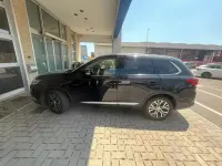 Usata Mitsubishi Outlander 150 CV (110 kW) 2016 Nero SUV