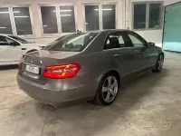 Usata Mercedes E350 AMG 265 CV (194 kW) 2011 Grigio Berlina