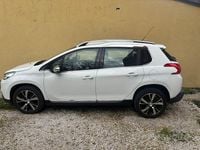 Usata Peugeot 2008 Allure 92 CV (67 kW) 2014 Bianco SUV