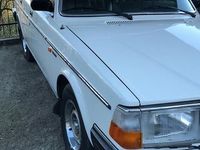 Usata Volvo 240 82 CV (60 kW) 1985 Bianco Station wagon