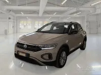 Usata VW T-Roc Life 150 CV (110 kW) 2022 Grigio SUV