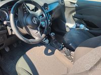 Usata Opel Adam 87 CV (63 kW) 2017 Rosso Utilitaria