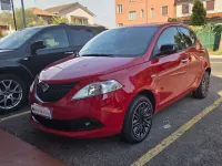 Usata Lancia Ypsilon S 69 CV (50 kW) 2024 Rosso Utilitaria
