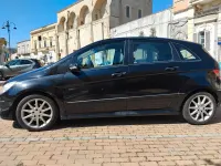 Usata Mercedes B180 109 CV (80 kW) 2008 Nero Monovolume