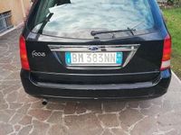 Usata Ford Focus S 101 CV (74 kW) 2000 Nero Station wagon