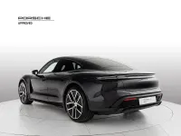 Nuova Porsche Taycan Black Edition 319 kW (435 CV) 2026 Utilitaria