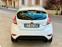 Usata Ford Fiesta 97 CV (71 kW) 2014 Bianco Utilitaria