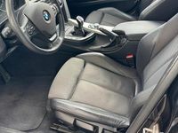 Usata BMW 318 Luxury Line 113 CV (83 kW) 2016 Nero Station wagon