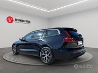 Usata Volvo V60 197 CV (144 kW) 2023 Nero Station wagon