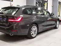Usata BMW 320 Advantage 190 CV (139 kW) 2022 Dravit grey metallic Station wagon