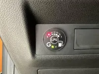 Usata Renault Captur Intens 100 CV (73 kW) 2021 Oro SUV