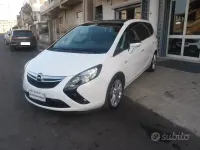 Usata Opel Zafira Tourer Cosmo 131 CV (96 kW) 2012 Bianco Monovolume
