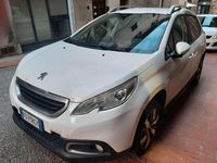 Usata Peugeot 2008 Access 75 CV (55 kW) 2016 Bianco SUV