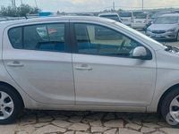 Usata Hyundai i20 Edition 75 CV (55 kW) 2011 Grigio Berlina