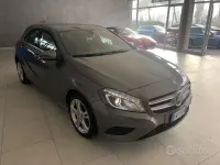 Usata Mercedes A180 Premium 136 CV (100 kW) 2014 Grigio Utilitaria