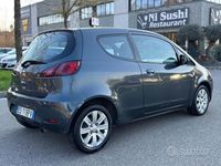 Usata Mitsubishi Colt Invite 75 CV (55 kW) 2010 Grigio Utilitaria