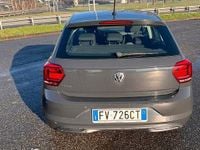 Usata VW Polo 95 CV (69 kW) 2019 Grigio Utilitaria