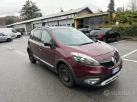 Usata Renault Scenic E-Tech XMOD 110 CV (80 kW) 2015 Rosso Monovolume